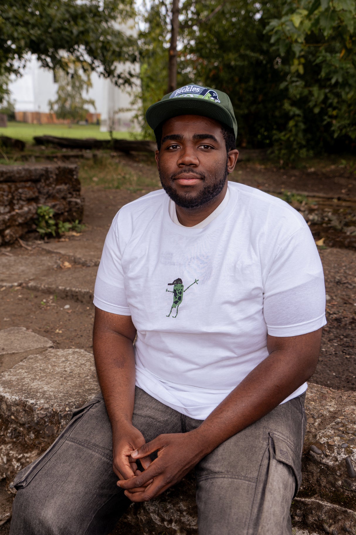 This is an Exelent Pickel White T-shirt